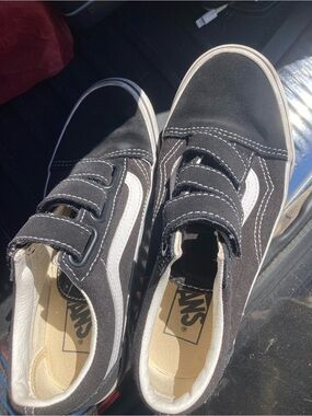 Vans Black Velcro Old Skool Sneakers
